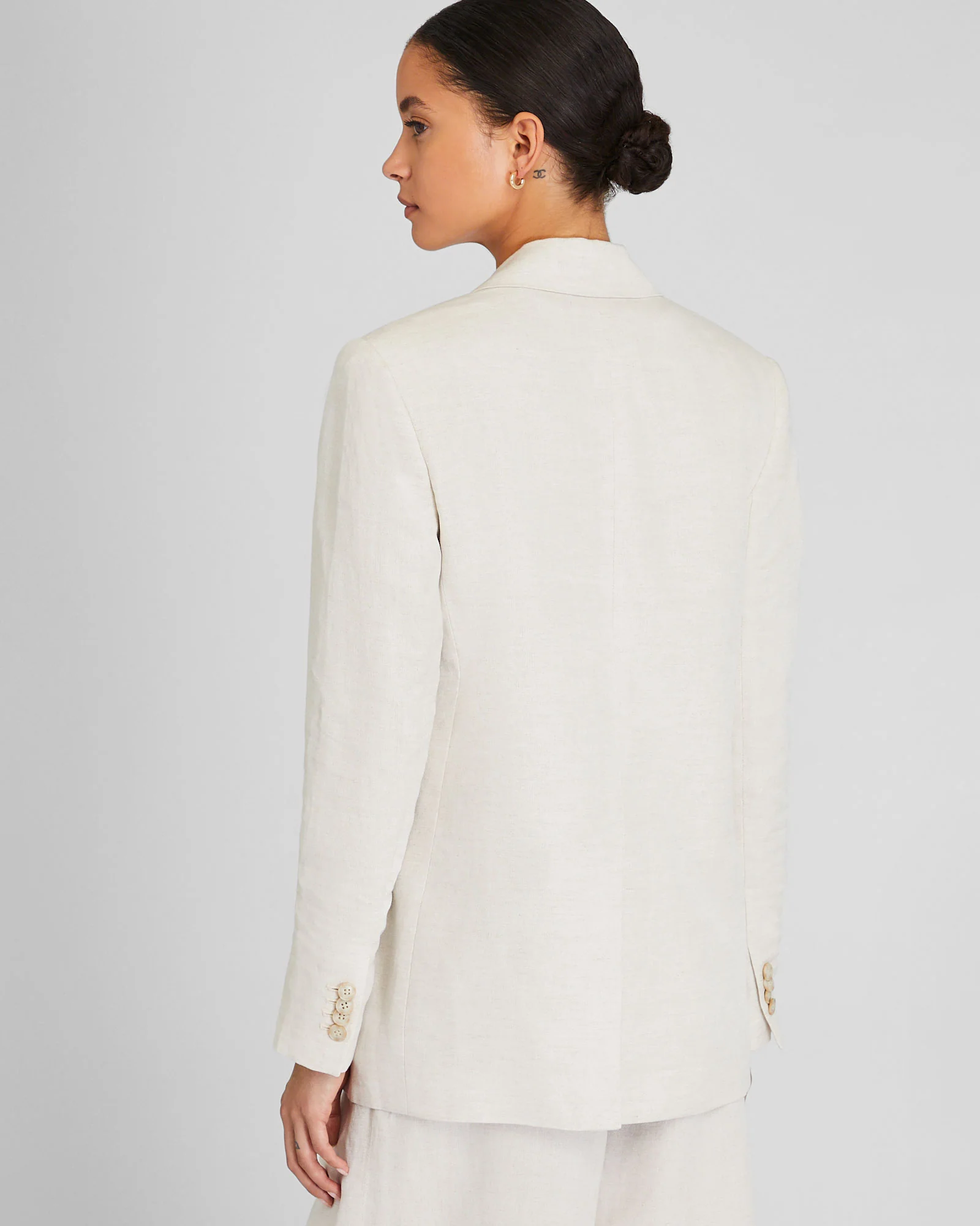 Relaxed Single Breasted Linen-Blend Blazer - Image 3